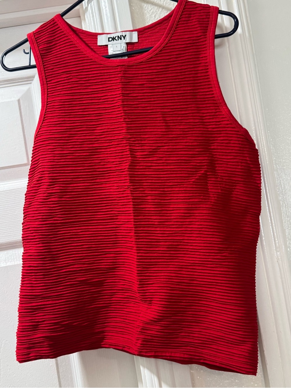 DKNY Red Textured Ribbed Top - Picture 2 of 3